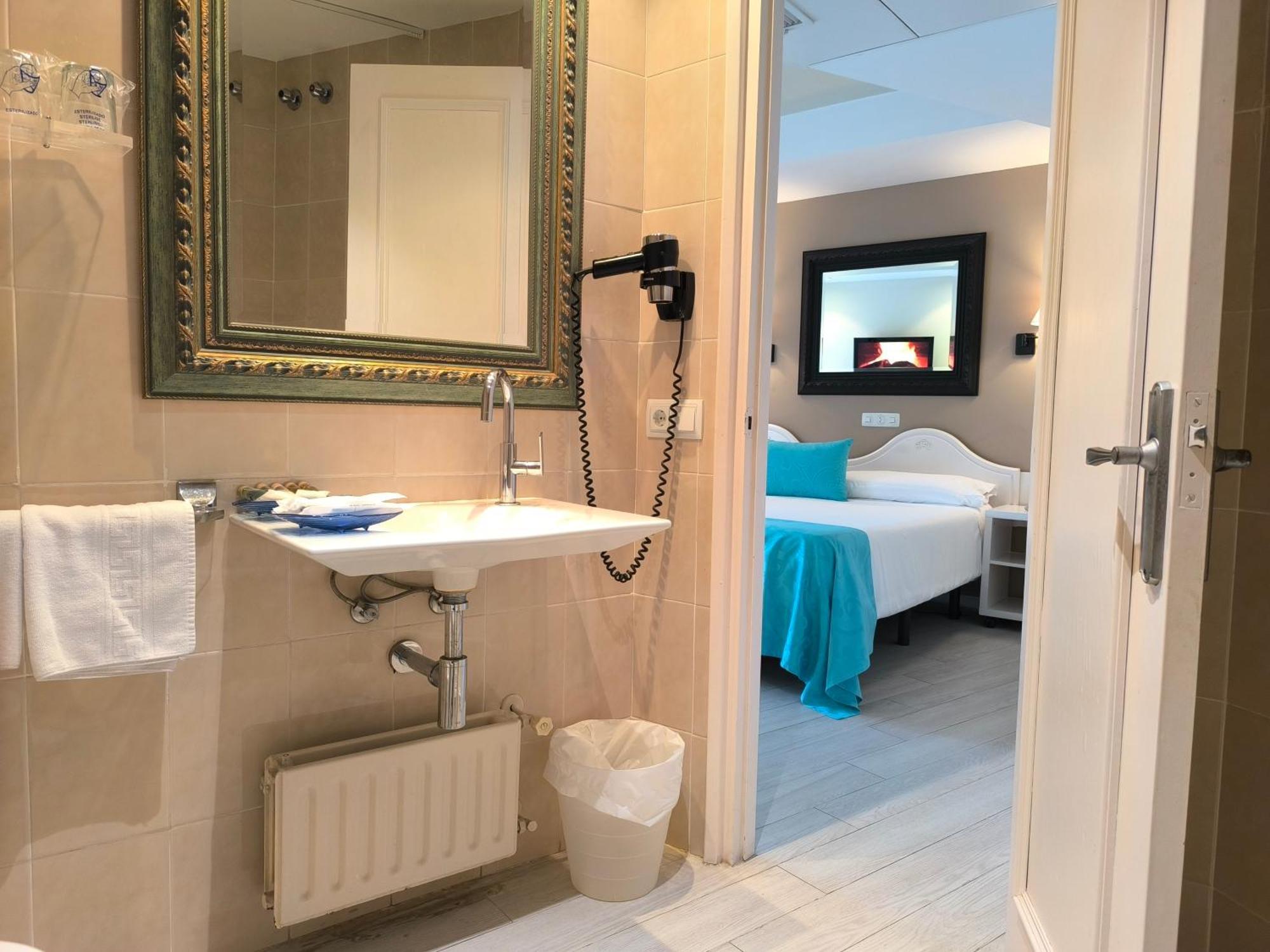פלטחה ד'ארו Hotel Spa La Terrassa מראה חיצוני תמונה